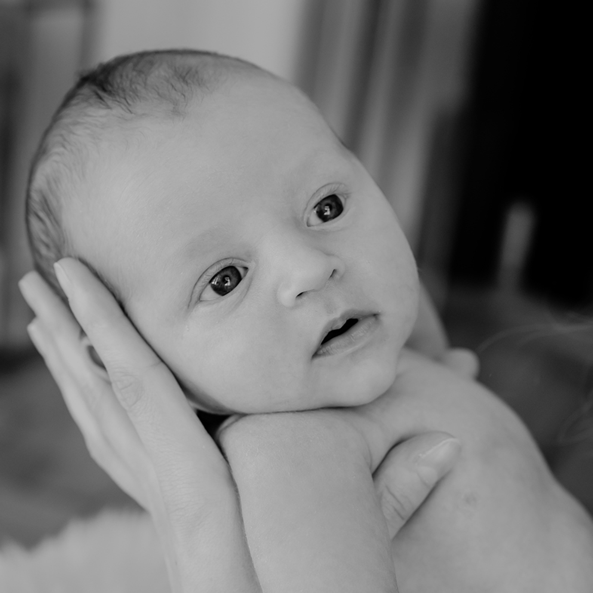 Newborn_offene-Augen